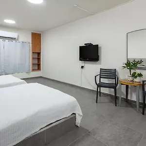 Little Hostel-5 Min Walk To The Эйлат